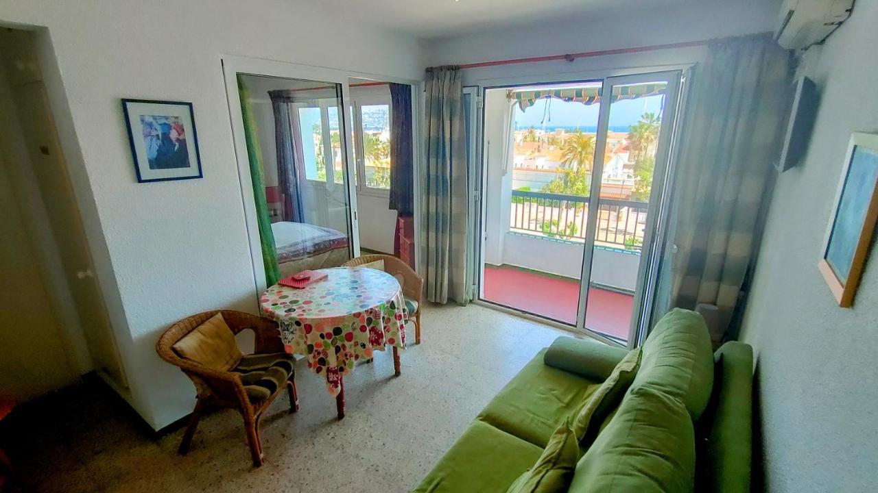 Summer Breeze Apartment Empuriabrava Exterior foto